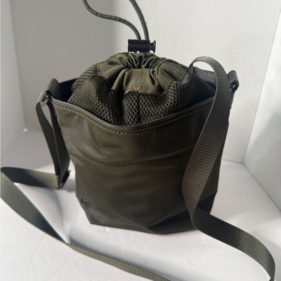 Lululemon Olive Green Crossbody bucket Bag - Picture 3 of 10